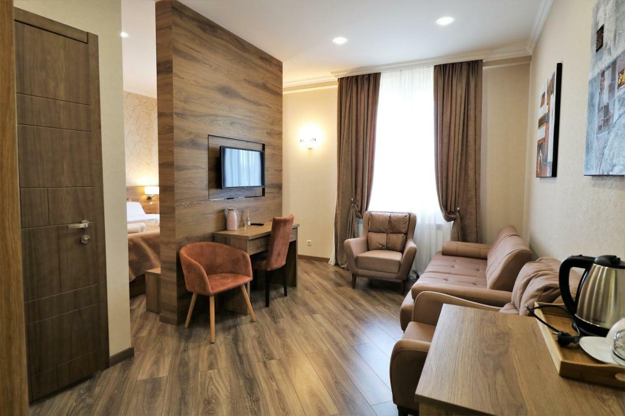 Luxury Aparthotel 5Rooms In Tbilisi Center المظهر الخارجي الصورة